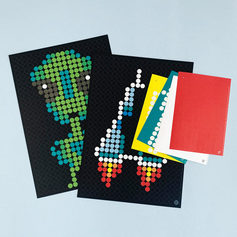 Pixelart | Bastelset Space | Stickerset für kreative Kleber | 21x30 cm - dot on