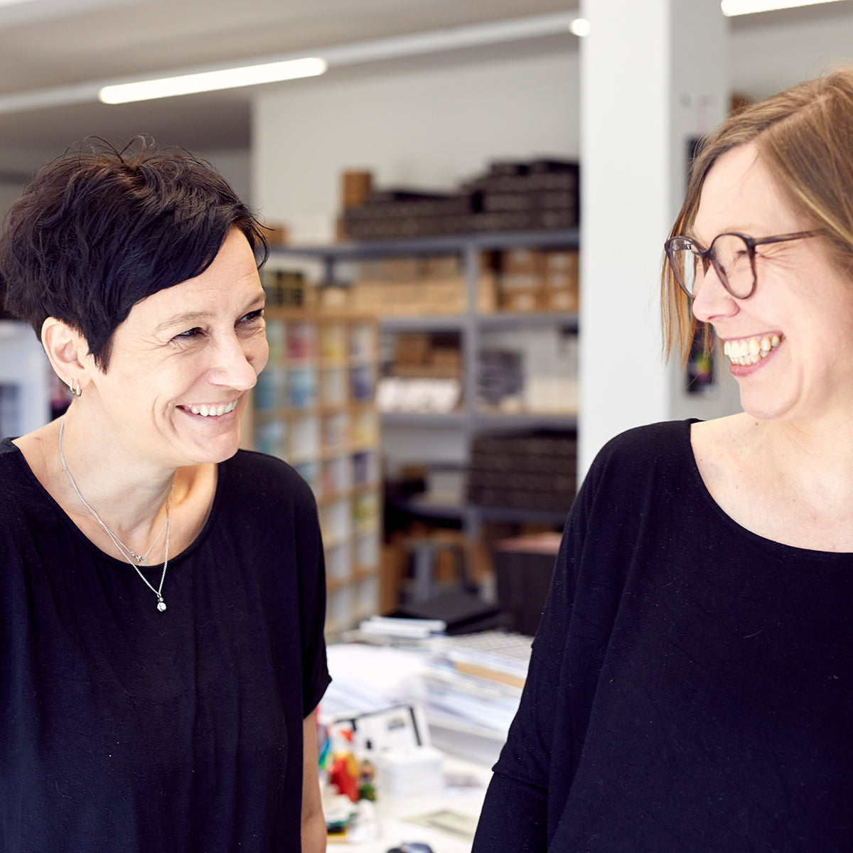 Tanja Haller und Julia Habermaier: die Gründerinnen von dot on