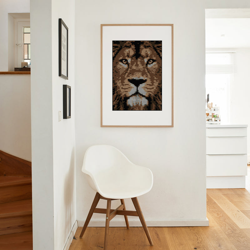 Pixelart | Bastelset mit Stickern | Motiv: lion | 50x70 cm - dot on